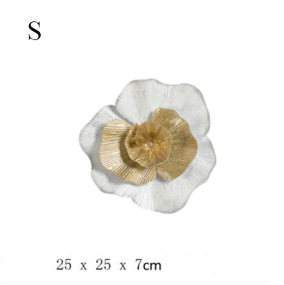 

Кованый металлический цветок для стены