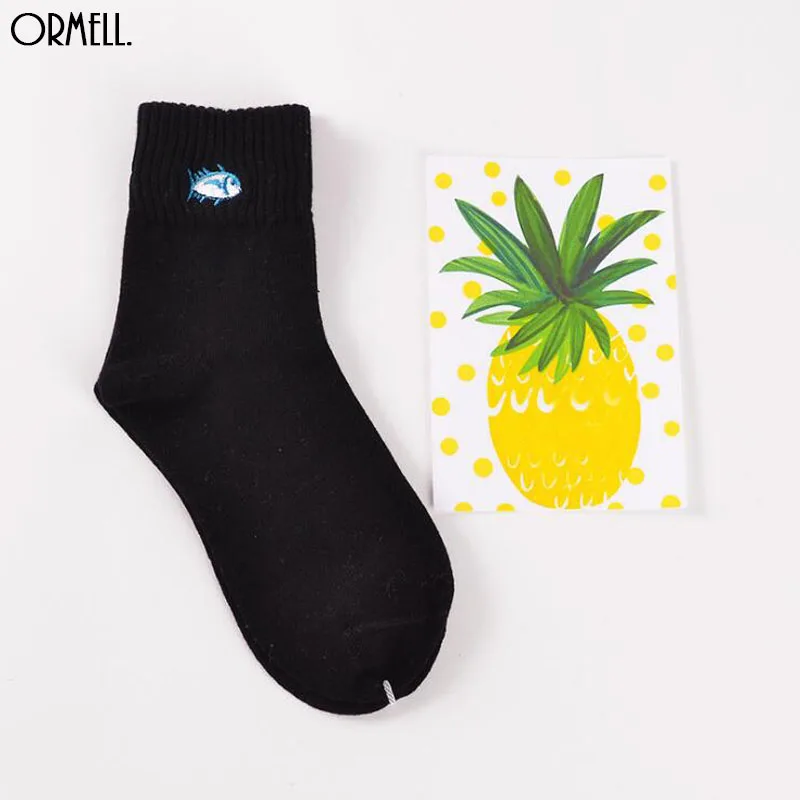 1 Pair Women Fashion Embroidery Dog Patterns Cotton Winter Socks Cute Cartoon Pug Bulldog Sock Female Animal Short Socks