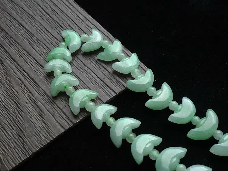 Сертифицированное ожерелье с подвеской из натурального зеленого нефрита класса