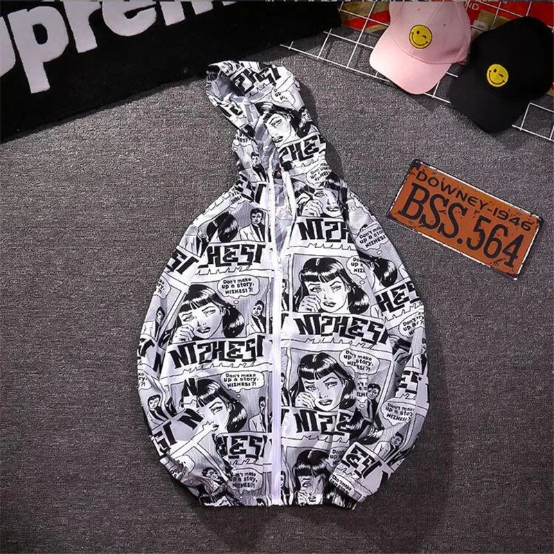 

Skateboards Cartoon Jackets Summer Autumn Men Comics Pocket Thin Hooded Windbreaker Coaches Sunscreen Raincoat Men Clothes Army