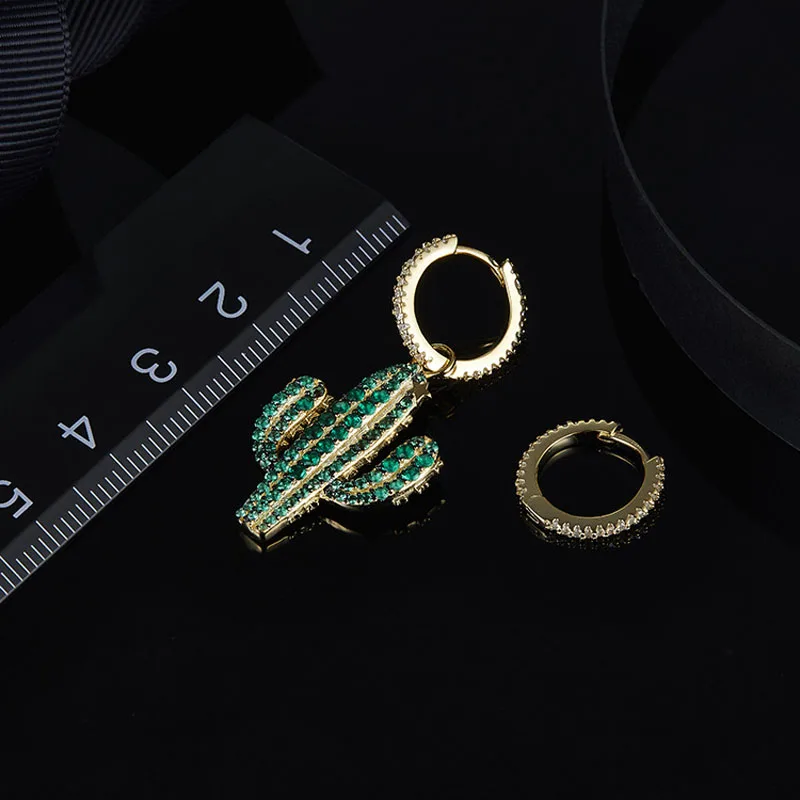 Серьги кактус женские Асимметричные из серебра 925 пробы с зеленым фианитом |