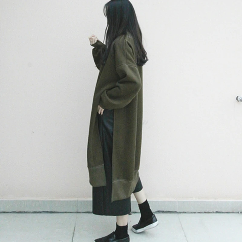 Женское весеннее платье-свитер с круглым вырезом и разрезом | Женская одежда