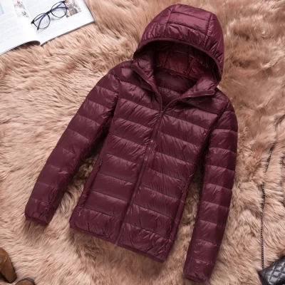 WINE RED hooded Новинка, женский ультра легкий пуховик с капюшоном, зимний походный пуховик на утином пуху, приталенное пальто на молнии с длинным рукавом, теплое пальто - Цвет: WINE RED hooded