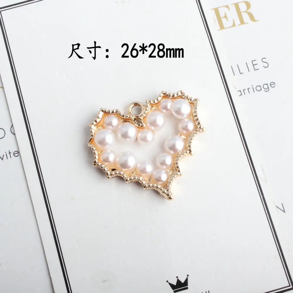 Gold Color 10 шт. модный серебряный золотой цвет. полый сердце с Имитация кулона Подвеска из сплава DIY аксессуары для ожерелья Браслет - Окраска металла: Gold Color