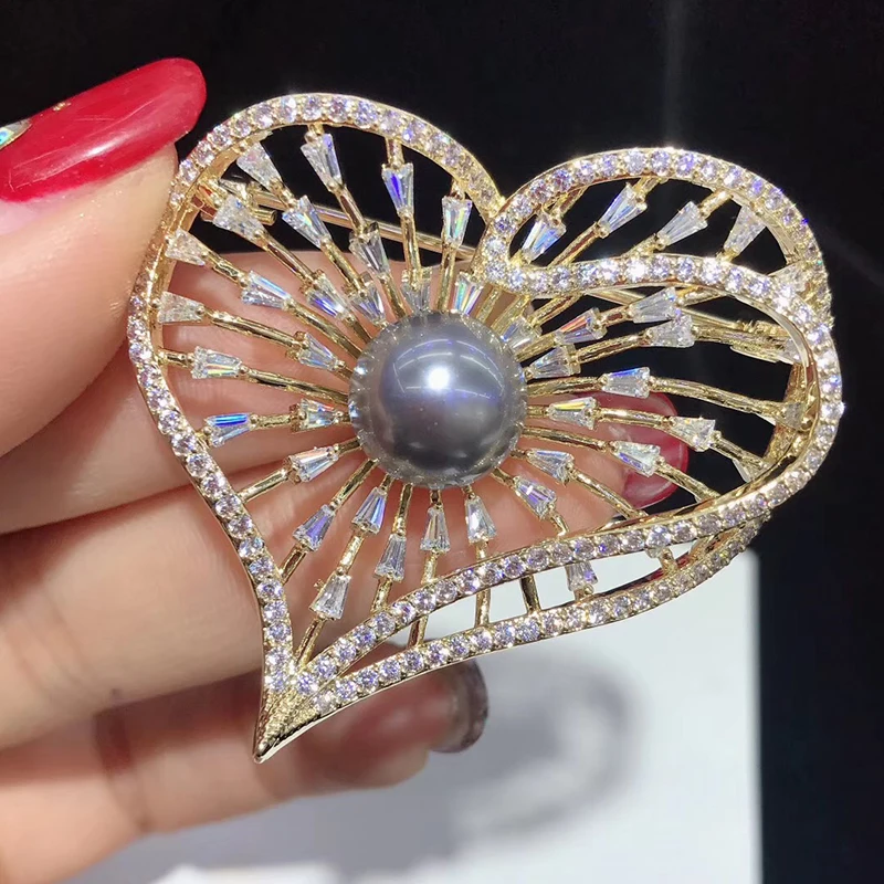 SHANICE Cute Heart CZ Crystal Brooch High-end Corsage Women's Overcoat Cardigan Accessories Scarf Pin Valentine's Day Gift |