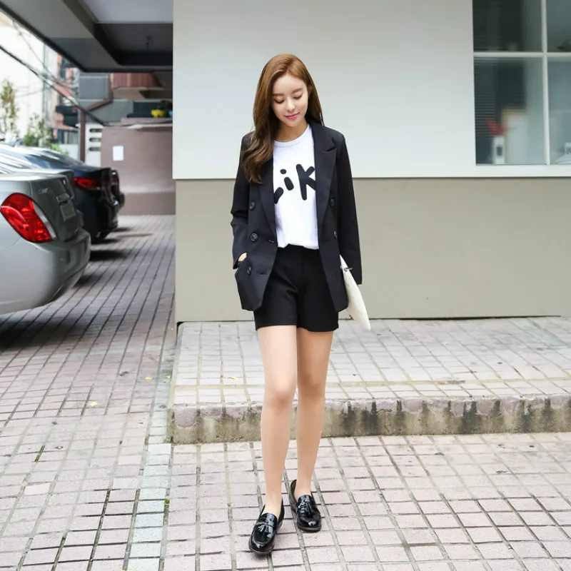 

Set female 2018 spring new temperament fashion simple double-breasted Slim small suit + shorts elegant two-piece