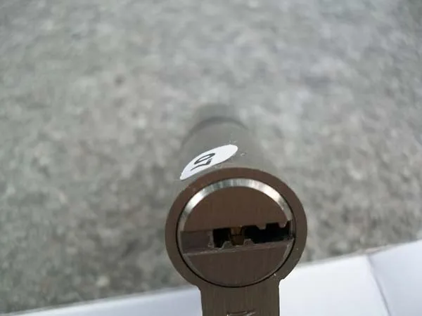 Новый латунный цилиндр дверного замка одинарный 70 мм атласный никель KF194 |