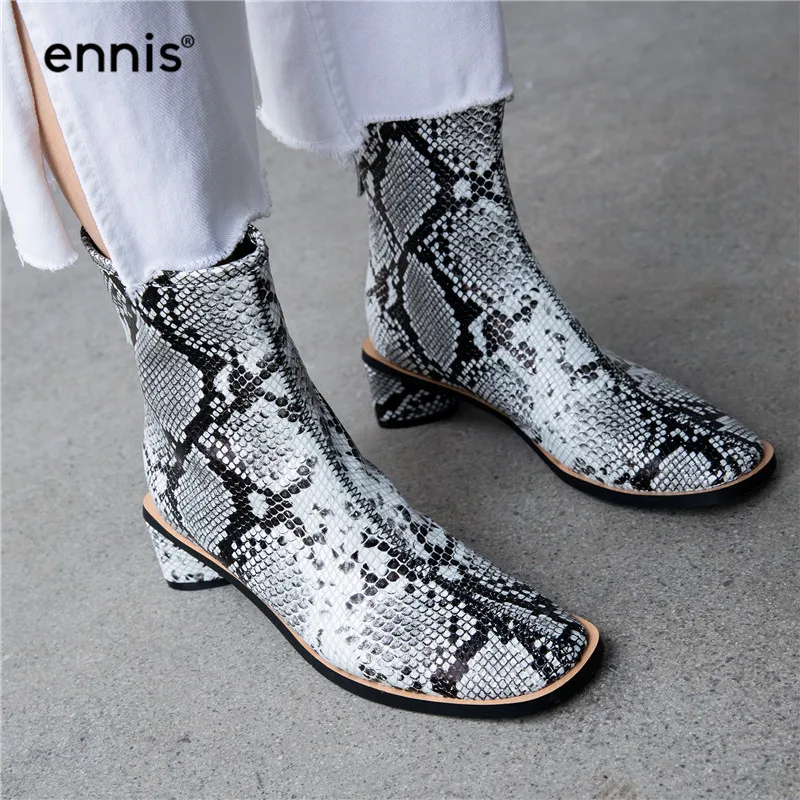 ENNIS/; Модные ботильоны; женские ботинки из натуральной кожи; обувь с круглым носком; ботинки из мягкой кожи; женские осенние повседневные ботинки; A951
