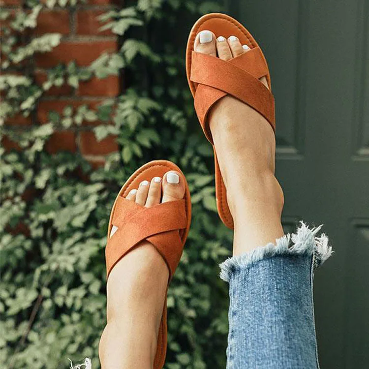 Женские шлепанцы с леопардовым принтом повседневные на плоской подошве