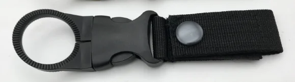 black Наружная нейлоновая тесьма Пряжка крючок держатель для бутылки с водой зажим карабин ремень рюкзак вешалка для кемпинга аксессуары для альпинизма - Цвет: black