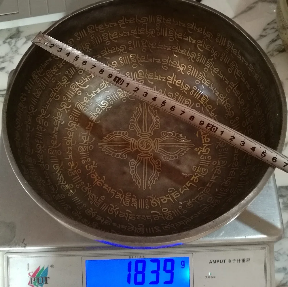 1.839Kg TBC976 Тибетский огромный сверхбольшой из чистой латуни ручной работы пение bowlTibet антикварные ремесла - Цвет: 1.839Kg