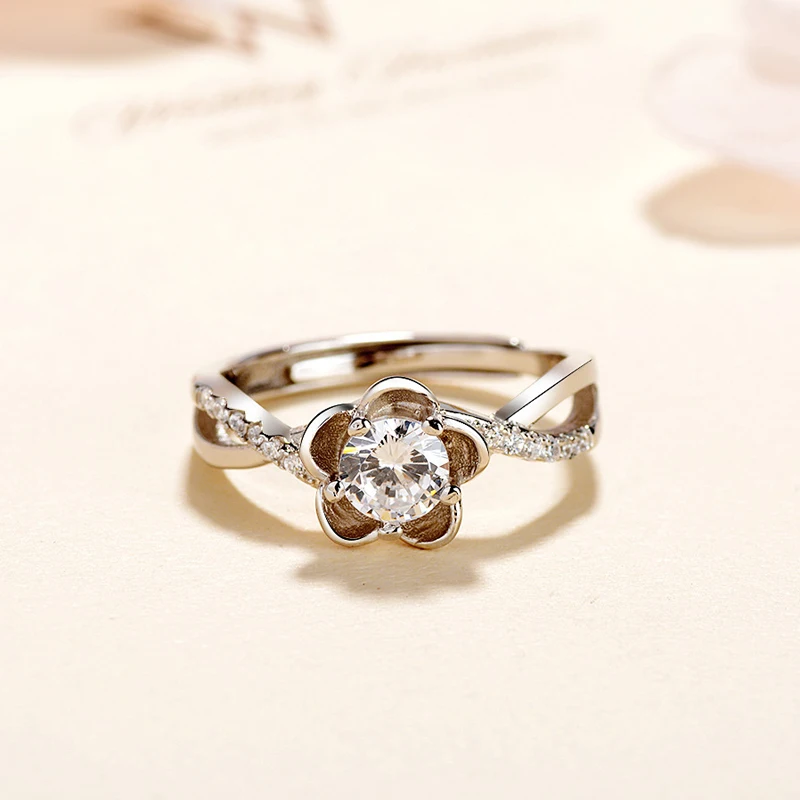 

Stylish new floral zircon ring for women