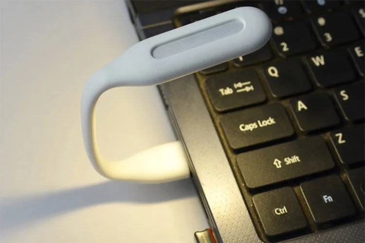 ULIFART светодиодный USB настольная лампа USB лампа портативный электронный гаджет гибкий, из поликарбоната гаджет USB светодиодный светильник для ноутбука