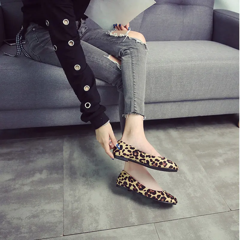 Женские тонкие туфли на плоской подошве леопардовая мягкая кожаная нескользящая