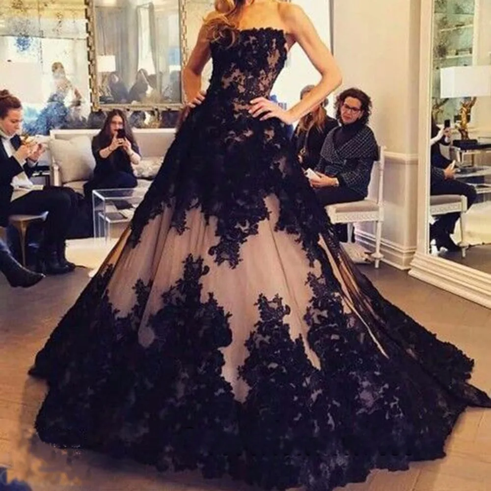 Винтажное готическое бальное платье 1950s черное свадебное не белое Милая