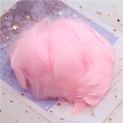 Pink 100pcs Натуральные гусиные перья 4-8 см, маленькие плавающие цветные перья лебедя, Плюм для рукоделия, свадебные украшения, украшения для дома, 100 шт - Цвет: Pink 100pcs