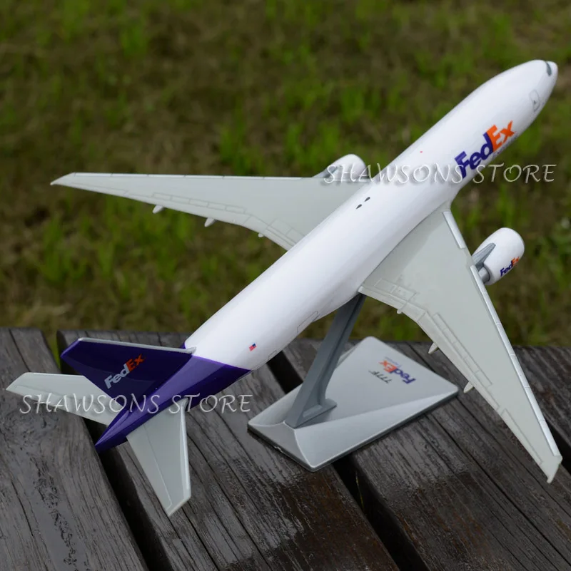 Модель летательных аппаратов коллекция 1:200 Реплика самолётов Boeing 777F Fedex Express