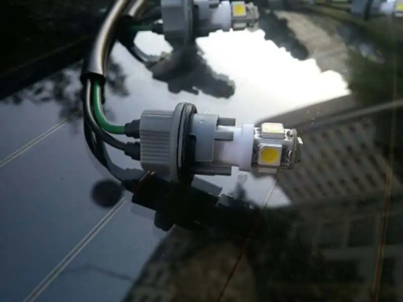 Светодиодсветодиодный лампа T10 W5W для внутреннего освесветильник автомобиля