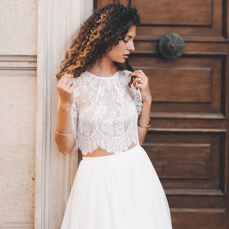 Лори пляж свадебное платье из двух частей Совок Половина рукава A-Line Кружева Топ Белый слоновой кости Длина пола невесты платье свадебное платье