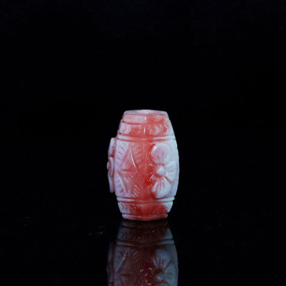 

Розовый синтетический коралл 11x16 мм шестиугольный барабан цилиндрическая колонна резьба цветок diy аксессуары бусины 5 шт. B934