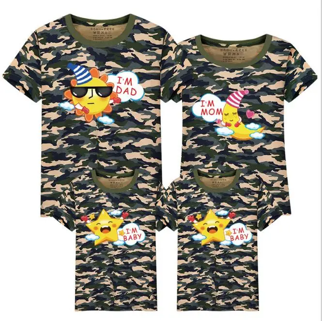 camouflage Семейные комплекты, изображение солнца, Луны и звезды, футболка с короткими рукавами для мамы и дочки, Семейный комплект Летние одинаковые наряды для всей семьи папа футболка для сына - Цвет: camouflage