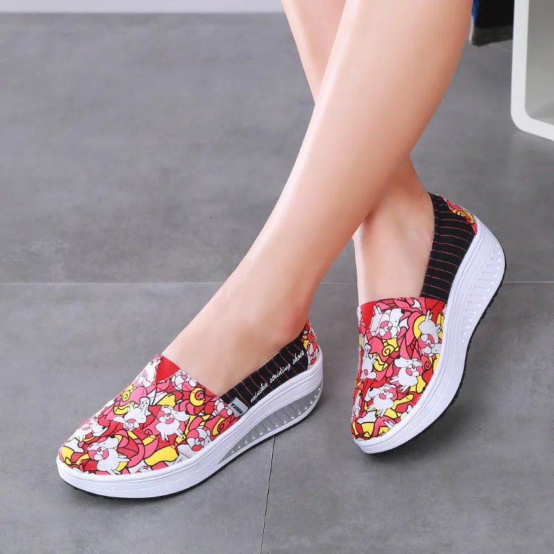 Женская парусиновая обувь дышащие кроссовки на платформе с принтом животных