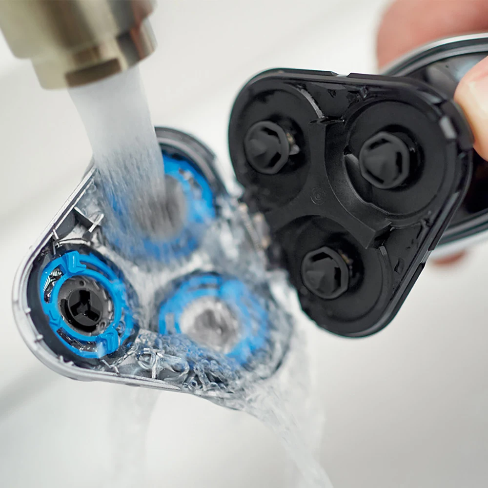 

Philips face shaver S5070/04 aquatouch electric shaver 40 min cordless use/1h charge with ComfortCut Blade System led display