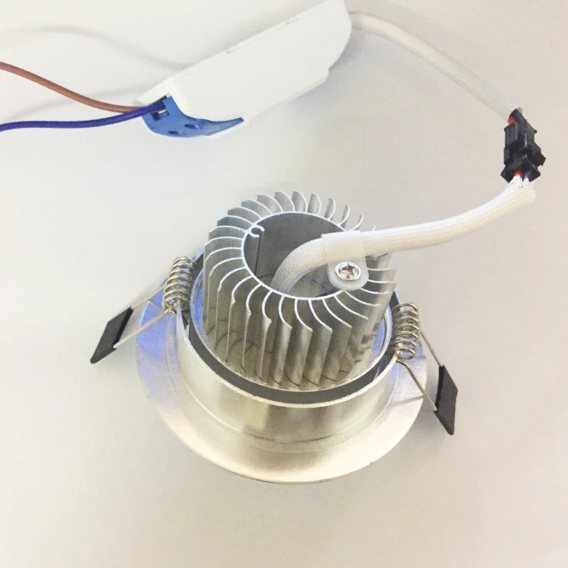 Светодиодный точечный светильник 3 Вт с регулируемой яркостью светодиодный