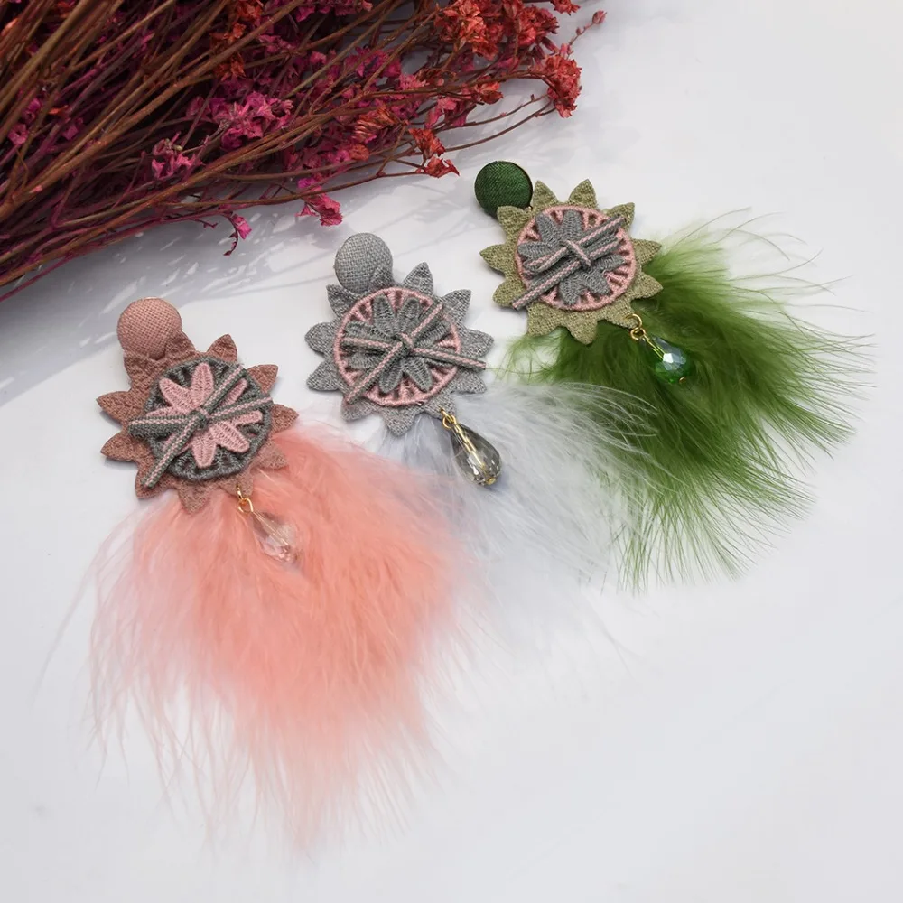 

Indian Ethnic White Long Ostrich Feather Flower Crystal Earrings Drop Bohemian For Bride Wedding Women Vintage Oorbellen Jewelry