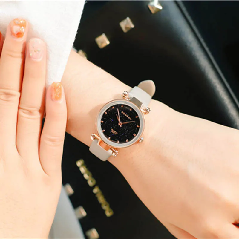 Новинка Лидер продаж Для женщин девушки Ретро кварцевые наручные часы с кожаным