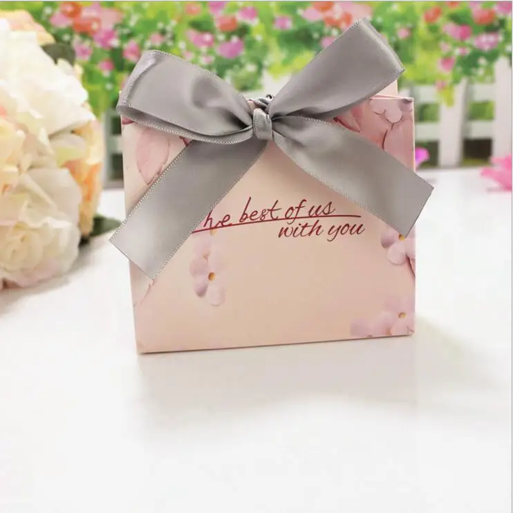 Silver Ribbon 24 шт новая золотая дамская сумка с тиснением Свадебная коробочка для сладостей сахарная сумка высокого качества подарочная коробка сувениры для девичника упаковка - Цвет: Silver Ribbon