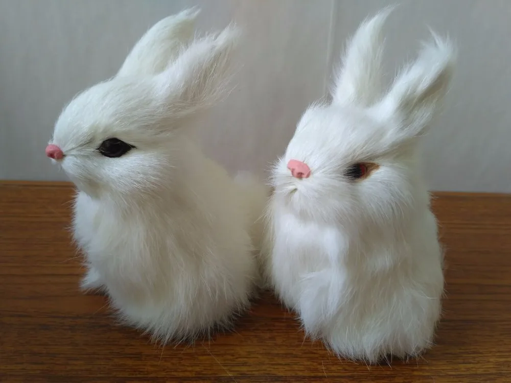 Модель кролика из пластика и натурального меха, 7x7x11 см, 2 шт.