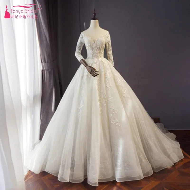 

Long Sleeves A Line Lace Tulle Wedding Dresses vestido de noiva Long Train Bridal Dress Muslim Wedding Dress DQG522