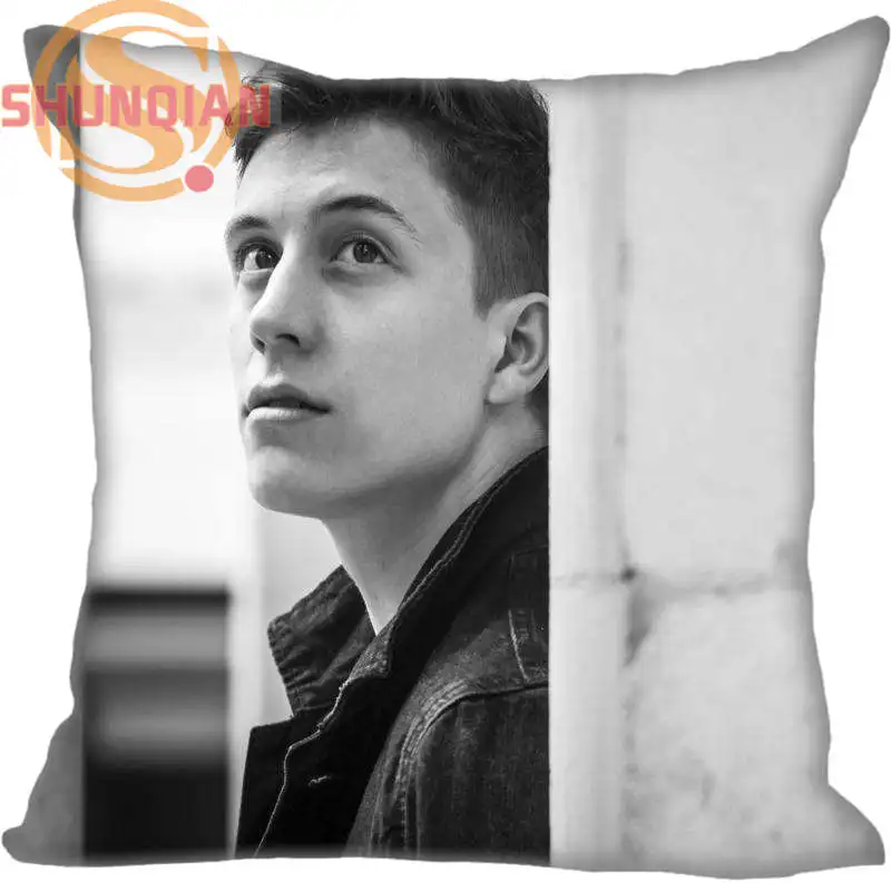 

Новое поступление, Loic Nottet декоративная Свадебные наволочки, чехол для подушки, индивидуальный подарок для наволочки 35x35 см, 40x40 см (с одной ст...