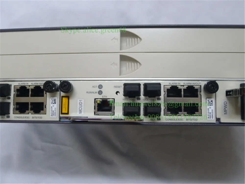 Хуавэй 19 &quotдюймов Мини OLT MA5608T с 2*10 г uplink плата MCUD1 + 1 * AC DC питания MPWD без платы. |