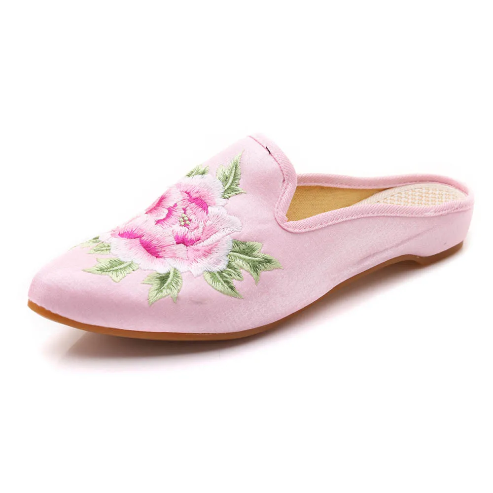 Женские летние шлепанцы без задника с острым носком и цветочной вышивкой женская