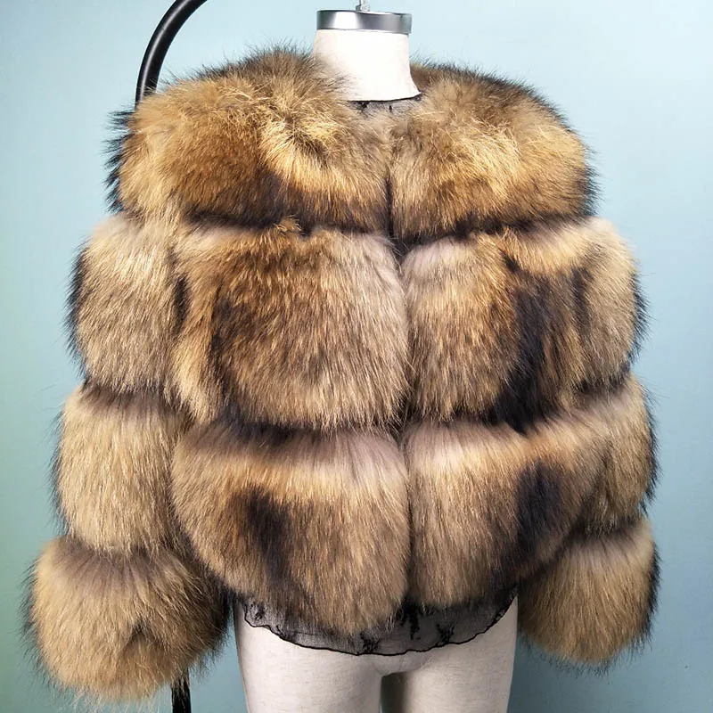 Куртка женская короткая из натурального меха енота теплая зимняя 2021 | Женская