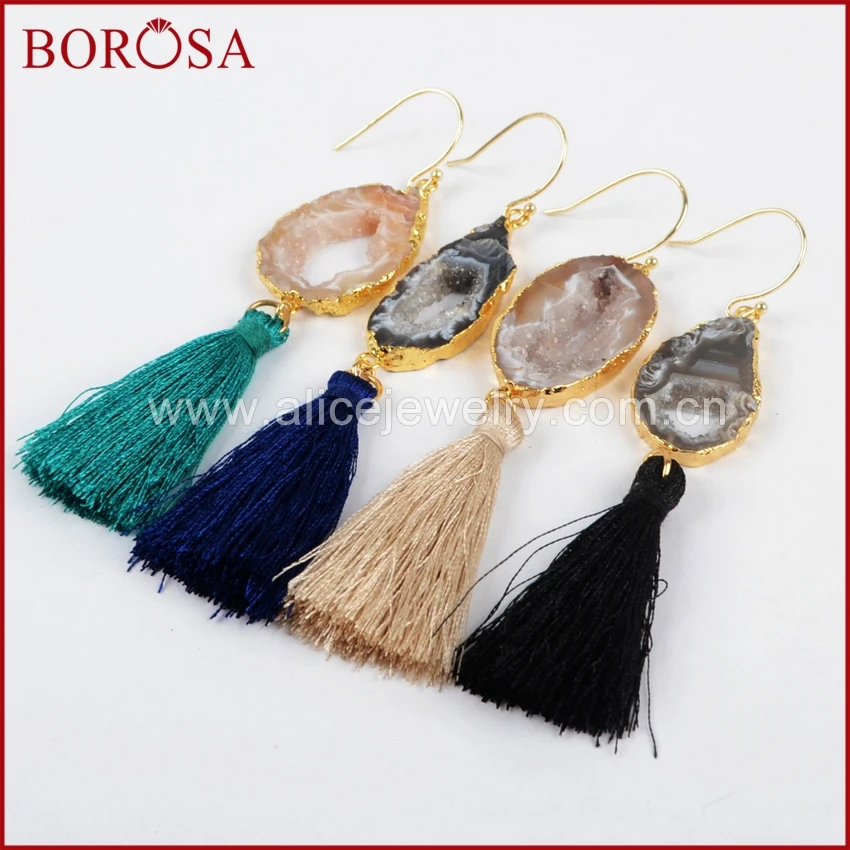 Серьги с кисточками BOROSA золотистого цвета натуральным кусочком радуги
