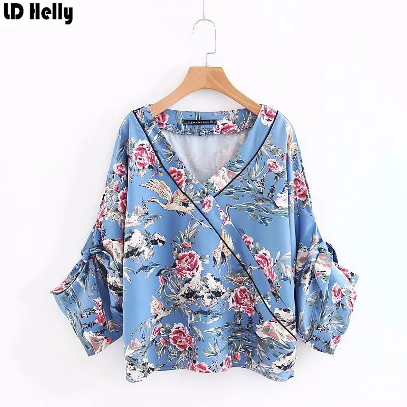 LD Helly New Stylish 2018 Women Floral Print Blouse V-Neck Three Quarter Sleeve Casual Brand Tops Shirts Blusas Camisas Mujer |