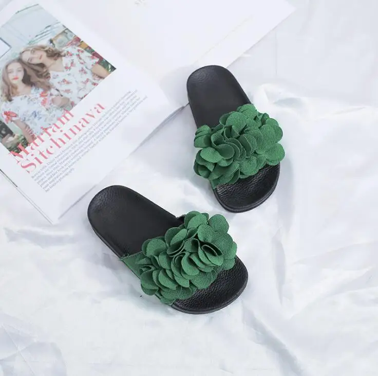 Летние новые тапочки для девочек модные детские домашние с откидной крышкой и