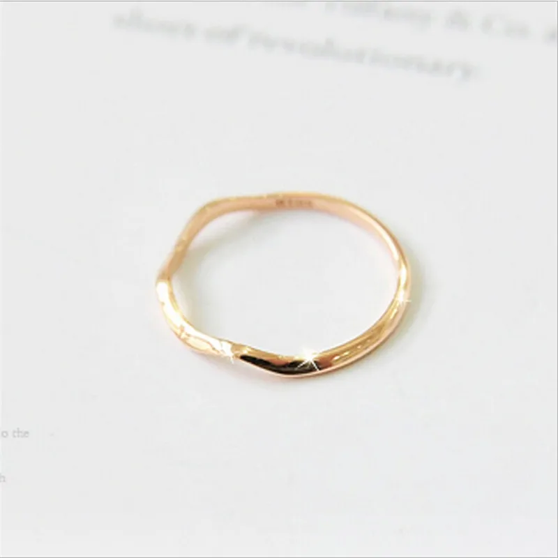 Женское кольцо с волнистым кольцом baue Homme Bijoux металлическое золотого цвета для