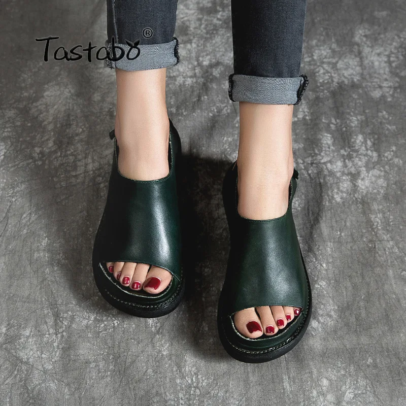 Удобные женские сандалии на толстой подошве из натуральной кожи без застежки