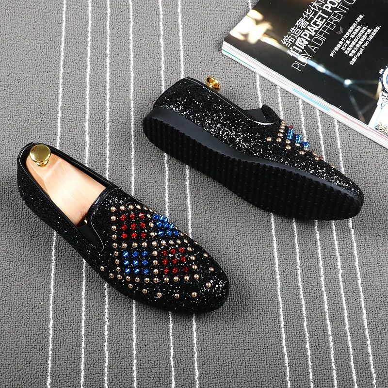 CuddlyIIPanda/Роскошные Брендовые мужские модные панк-кроссовки; мужские вечерние и выпускные модные туфли с заклепками; тапочки для курения; мужские лоферы на плоской подошве