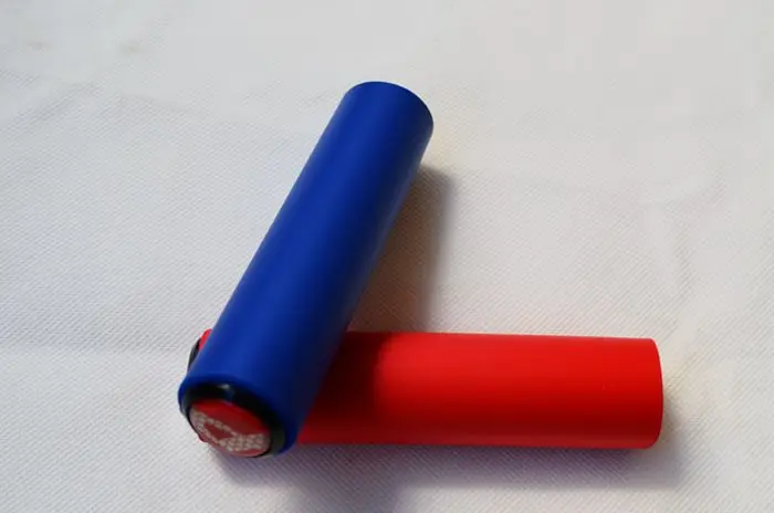 red blue Pasak 10 цветов Сверхлегкий Руль велосипеда ручки пена силиконовая губка противоскользящие амортизирующие MTB дорожный велосипед ручки для велосипеда - Цвет: red blue