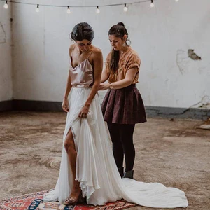 Женская шифоновая юбка макси, элегантная длинная юбка невесты длиной в Пол с разрезом сбоку, белая пляжная юбка Бохо для свадьбы или вечеринки, индивидуальный пошив