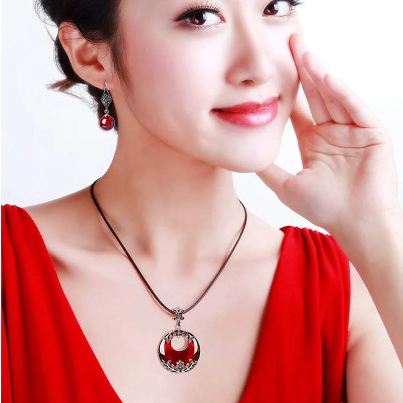 Женское ожерелье из серебра 925 пробы с натуральным гранатом | Украшения и