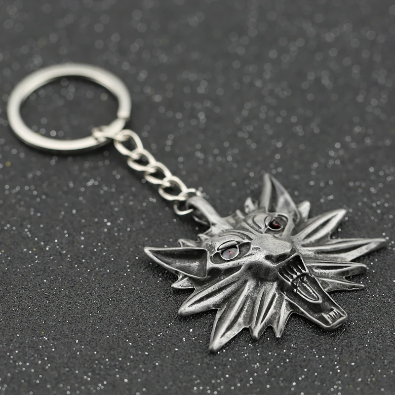 

Wolf Keychain Geralt of Rivia 3 Wild Hunt Medallion Red Eyes Logo Keyring Key Chain Ring Vintage Punk Game Jewelry Men Wholesale