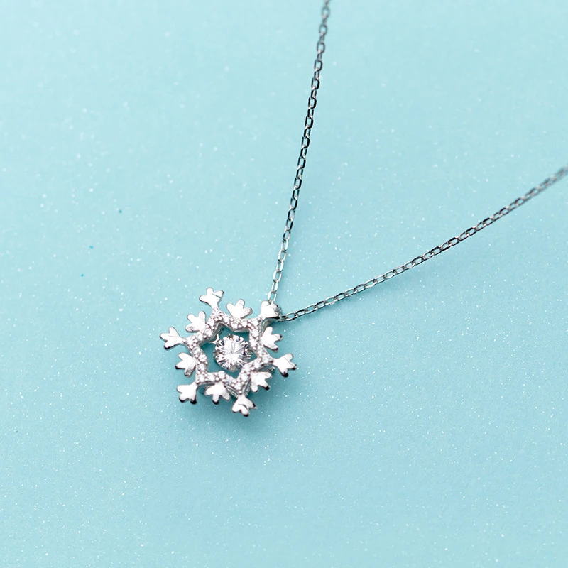 

MloveAcc Classic Clear Zircon Snowflake 925 Sterling Silver Necklace for Women Girl Christmas Party Gift