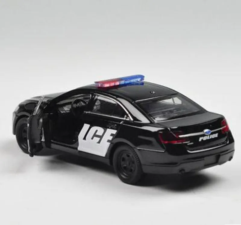 1:36 модель автомобиля из сплава с тяговым эффектом Ford металлические листы