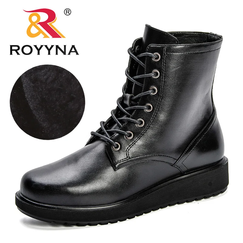 Black ROYYNA/Новинка года; кожаные женские ботинки; зимняя короткая плюшевая обувь; женские ботильоны в байкерском стиле; Модные женские ботинки; Botas - Цвет: Black